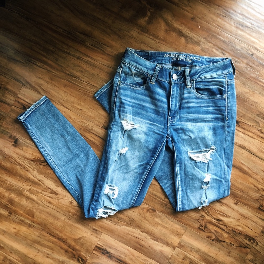 AE Ripped Skinny Jeans